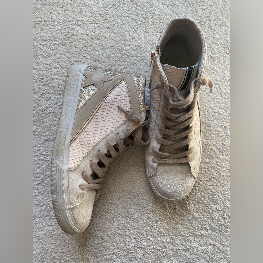 ShuShop Light Dusty Pink High-Top Sneakers